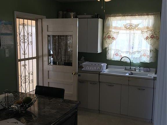 5th image of 7604 Alpine Dr