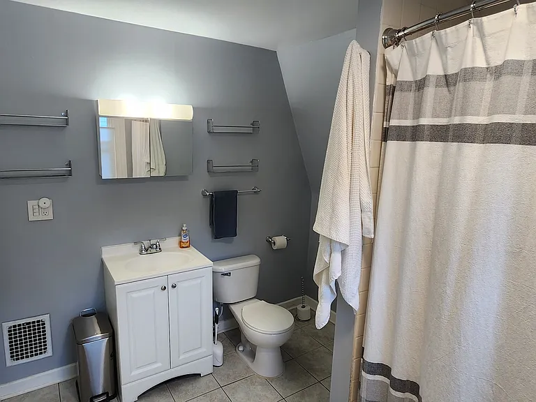 Full Bathroom, upstairs