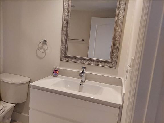 5th image of 110 N Federal Hwy APT 607