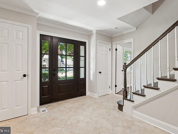 4th image of 9121 Cranford Dr
