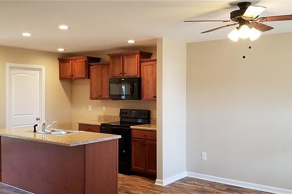 3rd image of 1541 John Galt Dr Lot 69