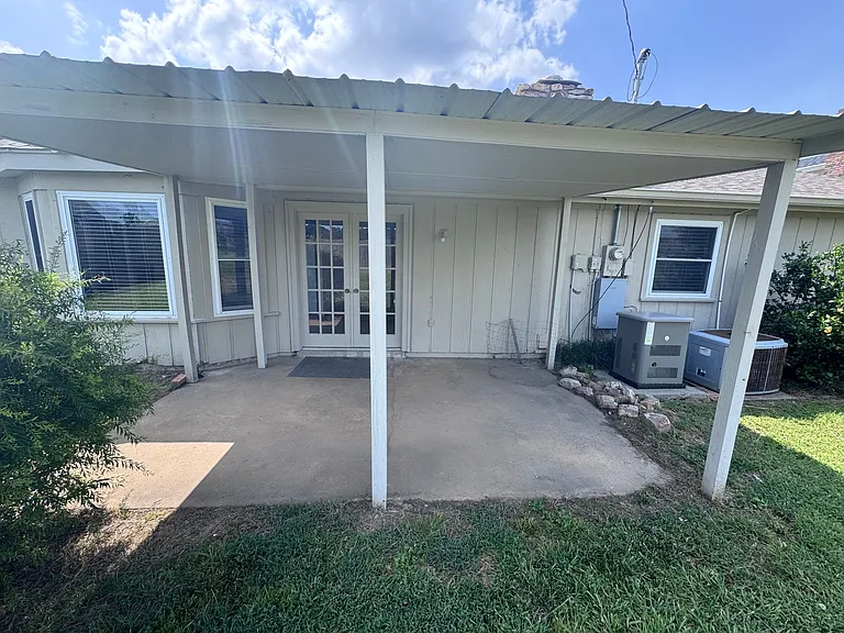 1115 Briar Creek Rd — Photo 83