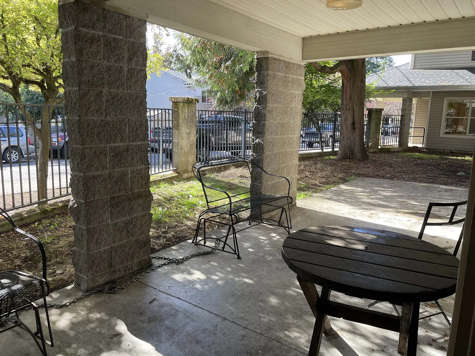 Pine Point Apartments — Photo 1