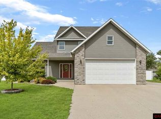 120 Celestine Cir, Mankato, MN 56001