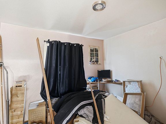 3rd image of 4631D Swenson Rd