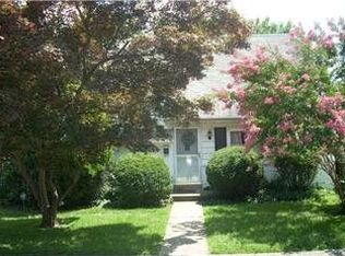 114 W Albemarle Ave, Lansdowne, PA 19050