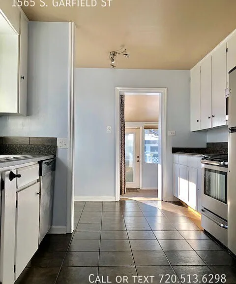 1565 S Garfield St — Photo 4