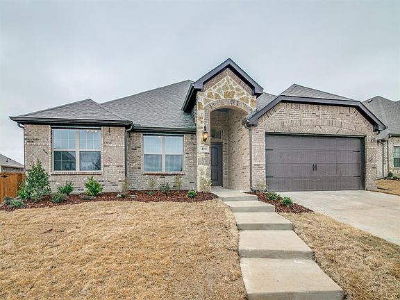 2nd image of 410 Oleander Dr