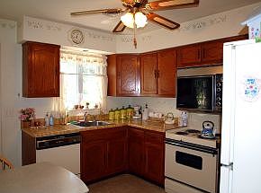 2nd image of 21 Penwood Dr #A