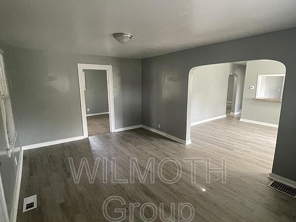 3rd image of 3409 N Grant Ave