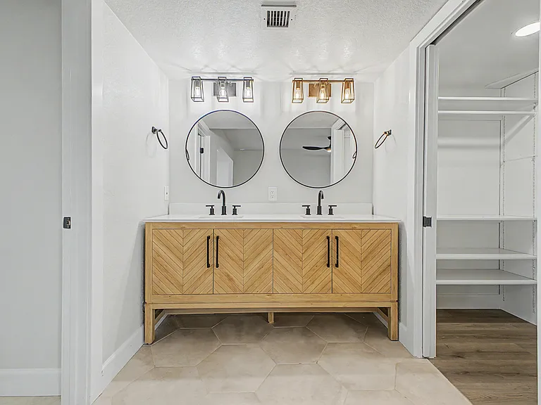 3922 E Larkspur Dr — Photo 15