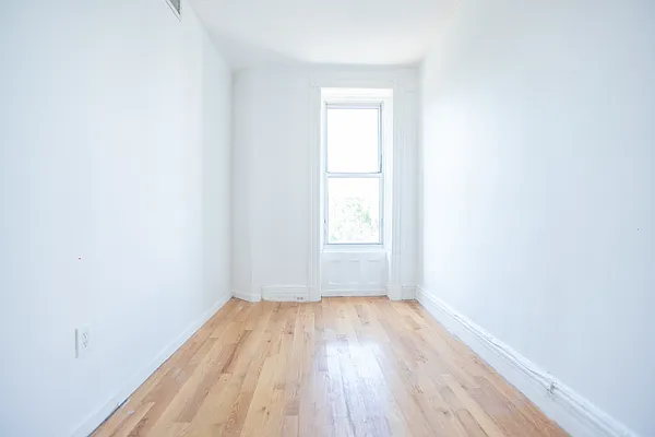 Rented by Keren Capital Group, LLC | media 5