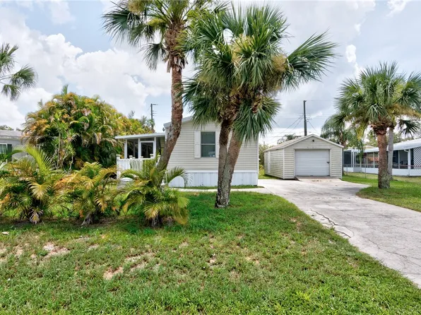 303 Valencia St, Sebastian, FL 32958
