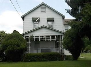 562 Mercer Rd, Butler, PA 16001