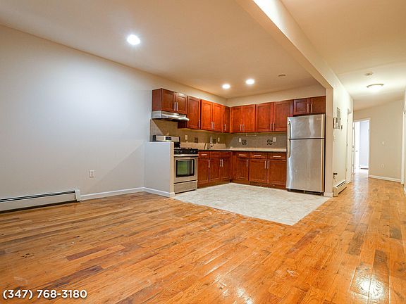 4th image of 339 Palmetto St #1F