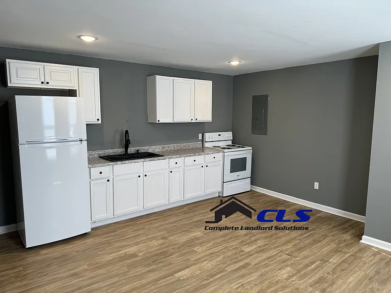 702 S 8th St #1 — Photo 5