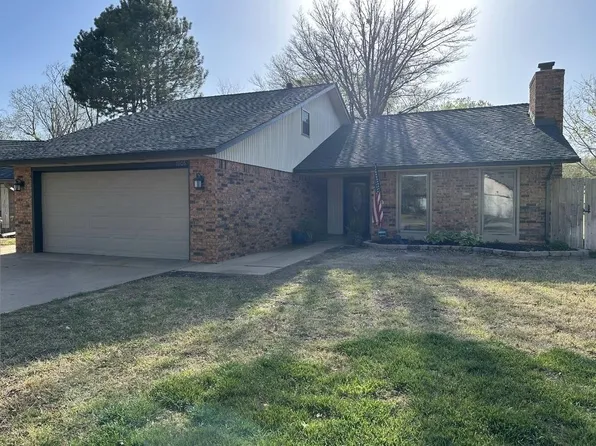 1906 Old Post Rd, Enid, OK 73703