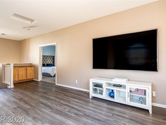 5th image of 10788 Avenzano St
