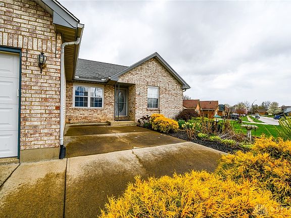4th image of 8657 Deer Hollow Dr