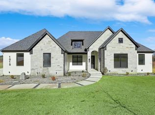 1018 Glenoaks Dr, Weatherford, TX 76088
