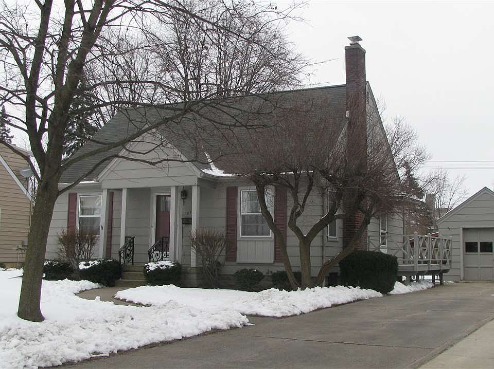 1st image of 512 Webb Dr