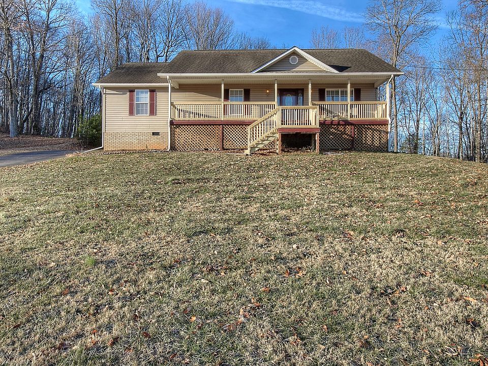 1st image of 138 Emerald Hills Dr