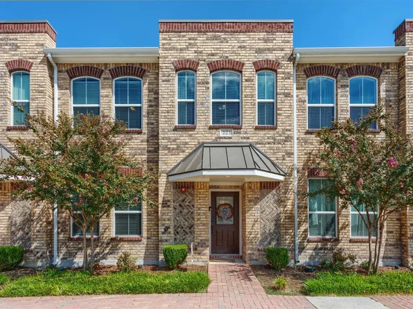 221 Belleville Dr, Lewisville, TX 75057