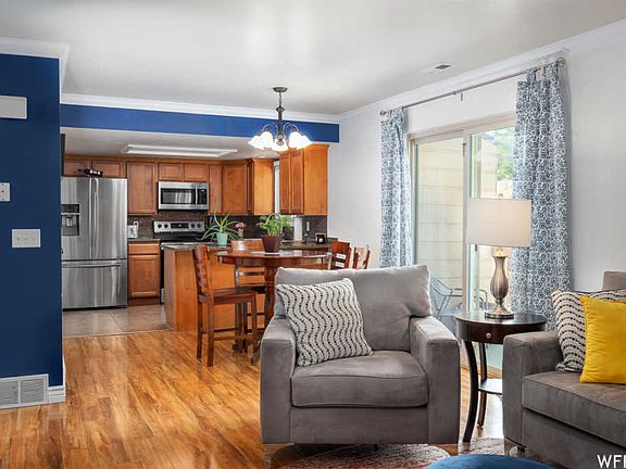 3rd image of 877 E Cedar Pine Ct S #30