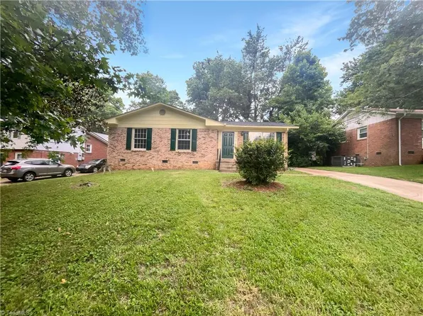 1606 Woodbriar Ave, Greensboro, NC 27405