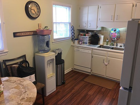 2nd image of 3229 C Regents Park Ln