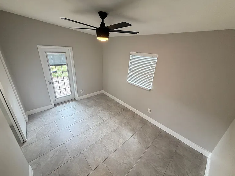 3612 Surrey Dr — Photo 11