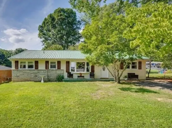 413 Holly St, Mt Carmel, TN 37645