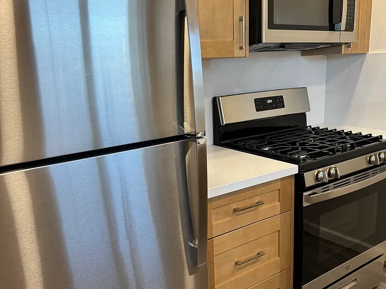 1019 Magnolia Ave #9 — Photo 2