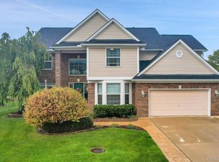 21273 Gentry Dr, Macomb, MI 48044