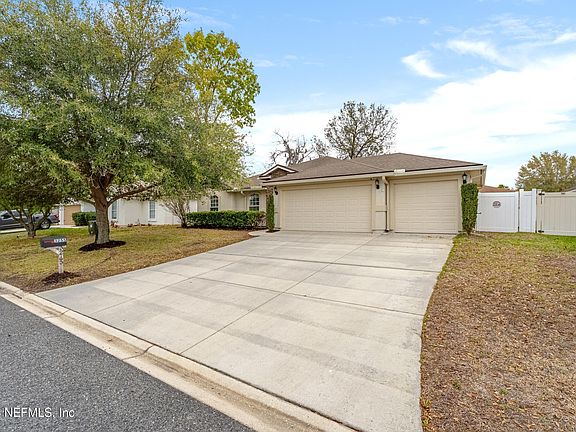 3rd image of 3255 Ginny Lake Drive