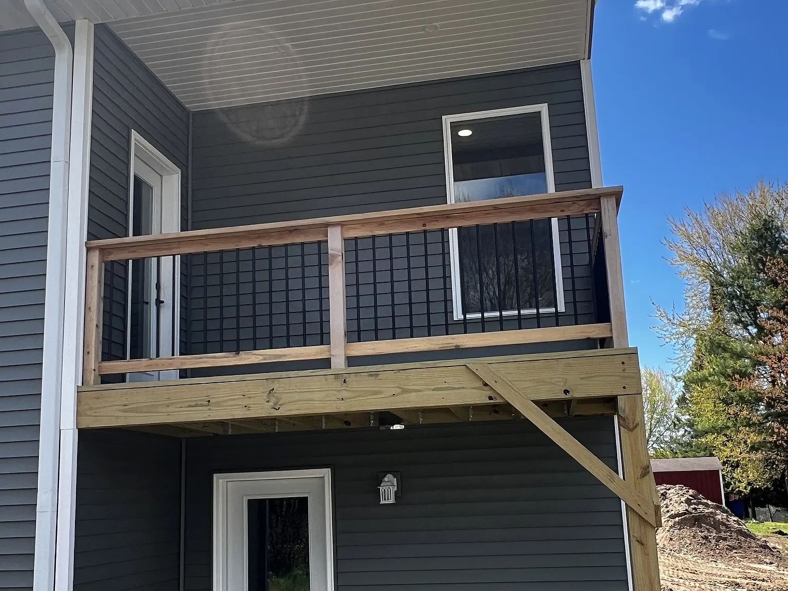 4 bed, 1678 sqft, $2,900 — Photo 2