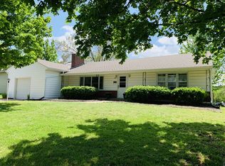 718 Fairway Ln, Fort Scott, KS 66701