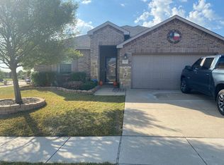 396 Meadow Ridge Dr, Burleson, TX 76028