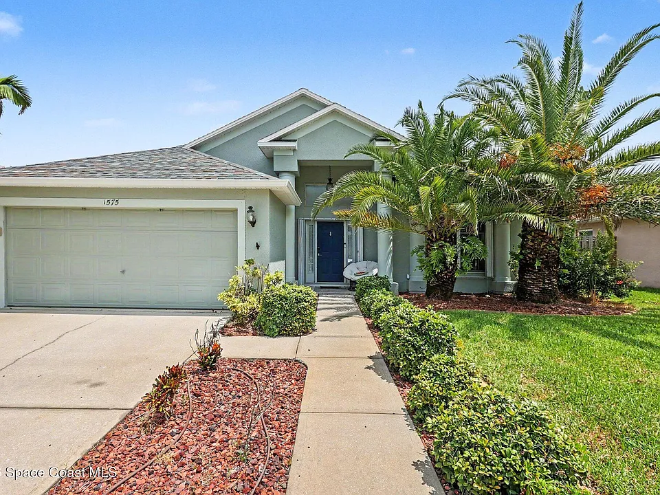 1575 Sun Gazer Dr