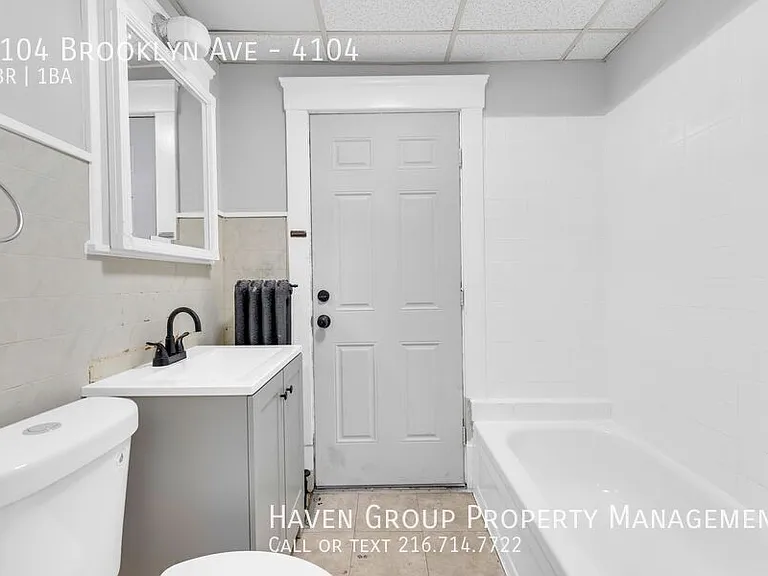 4104 Brooklyn Ave #4104 — Photo 18