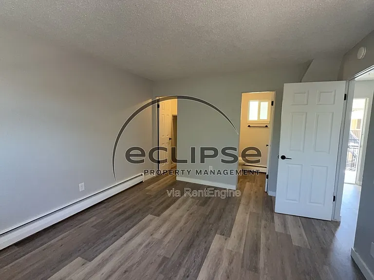 Summit View Apartments — Photo 87