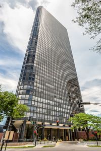 5415 N Sheridan Rd APT 3402, Chicago, IL, 60640
