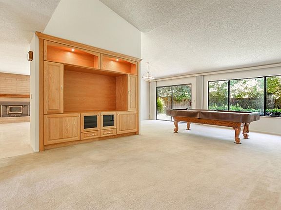 2nd image of 4895 Thousand Oaks Ct