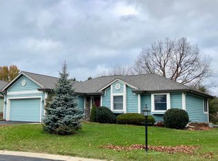 595 Torrance Dr, Saint Joseph, MI 49085