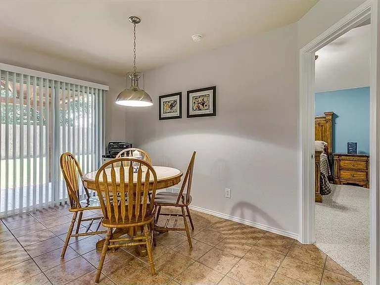 2821 Briargrove Ln — Photo 20