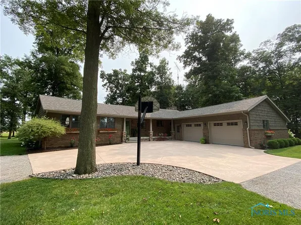 30048 Allen Rd, Defiance, OH 43512