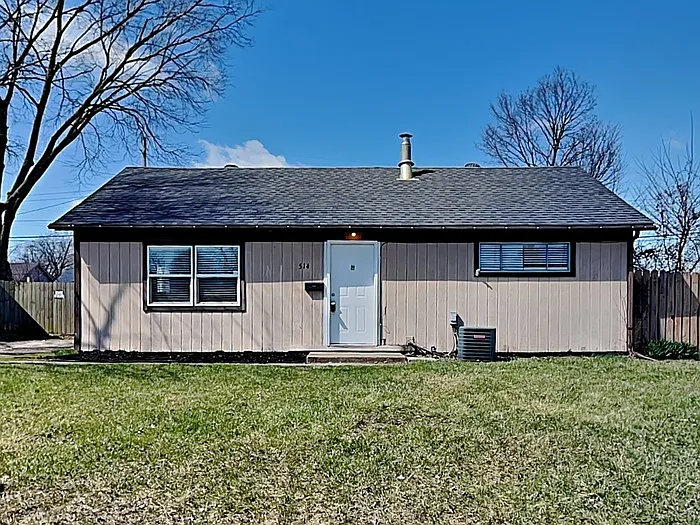 514 Carol Dr — Photo 1