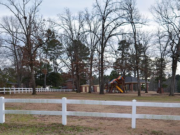 3rd image of 5086 Beechwood Hills Dr