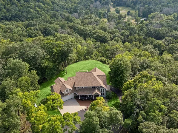 N1093 375th St, Maiden Rock, WI 54750