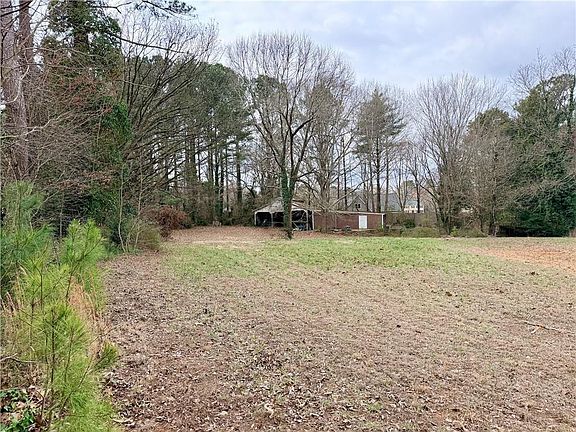 5th image of 1400 Woodstock Rd